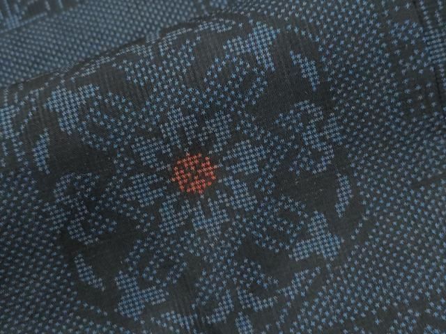 平和屋着物○本場大島紬 7マルキ 色紙重ね吉祥花文 正絹 逸品 未使用