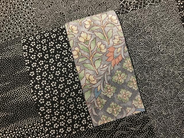 平和屋着物○伝統工芸士 染谷梅治 小紋 短冊亀甲花文 黒地 さが美扱い