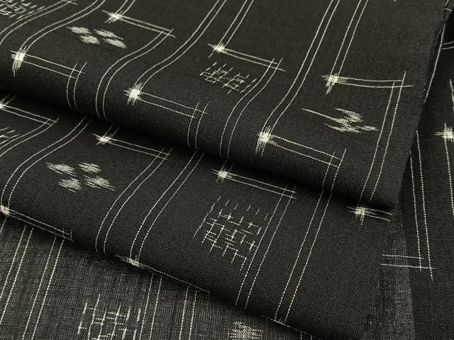 平和屋着物＊夏物 本場琉球絣 夏琉球 黒地 正絹 逸品 BAAW5074hj