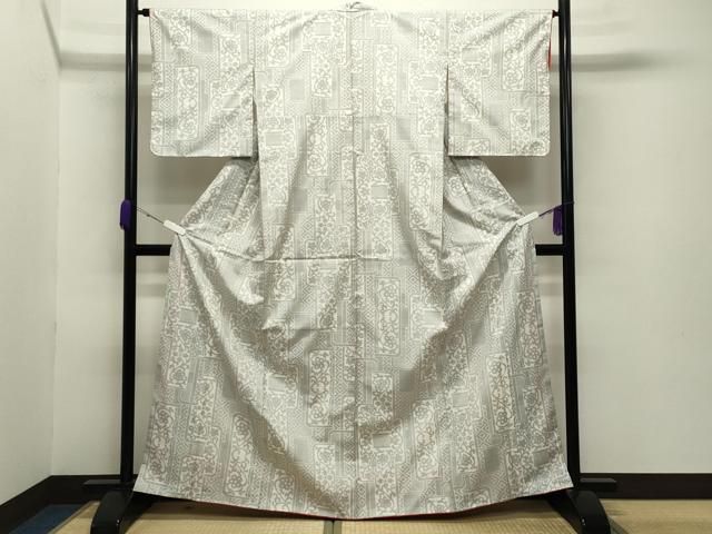 平和屋着物●本場大島紬　白大島　一元7マルキ　幾何学文様　三越扱い　正絹　逸品　AABC8669ck 平和屋着物○本場大島紬 白大島 7マルキ 色紙重ね花唐草文 正絹 逸品