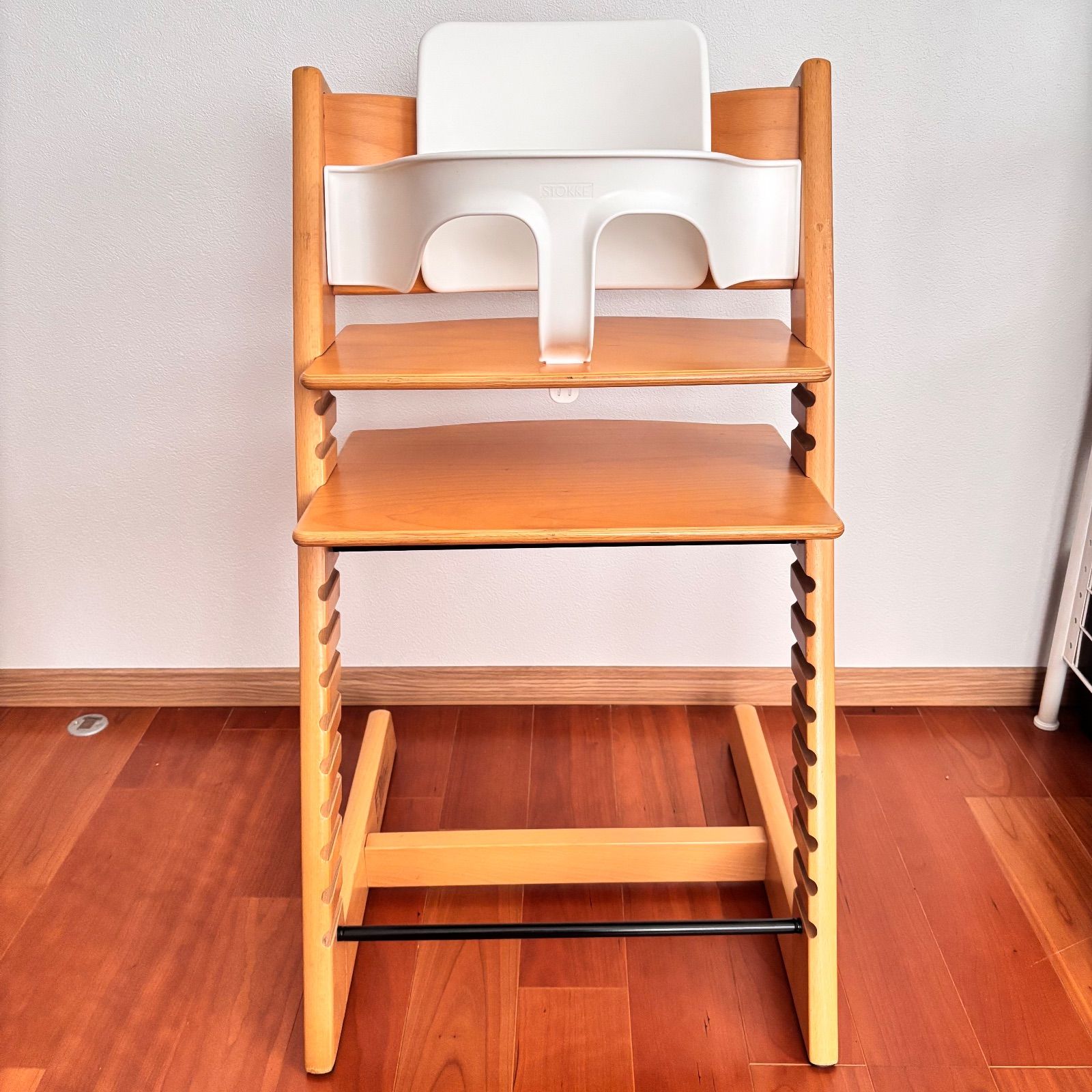 ストッケ トリップ トラップ ベビーチェア+トレイ+延長グライダー 付属