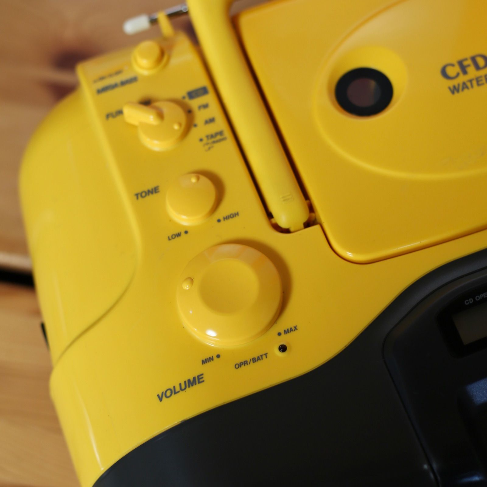 SONY SPORTS CFD-970 MEGABASS搭載 防滴仕様 CDラジカセ ソニー