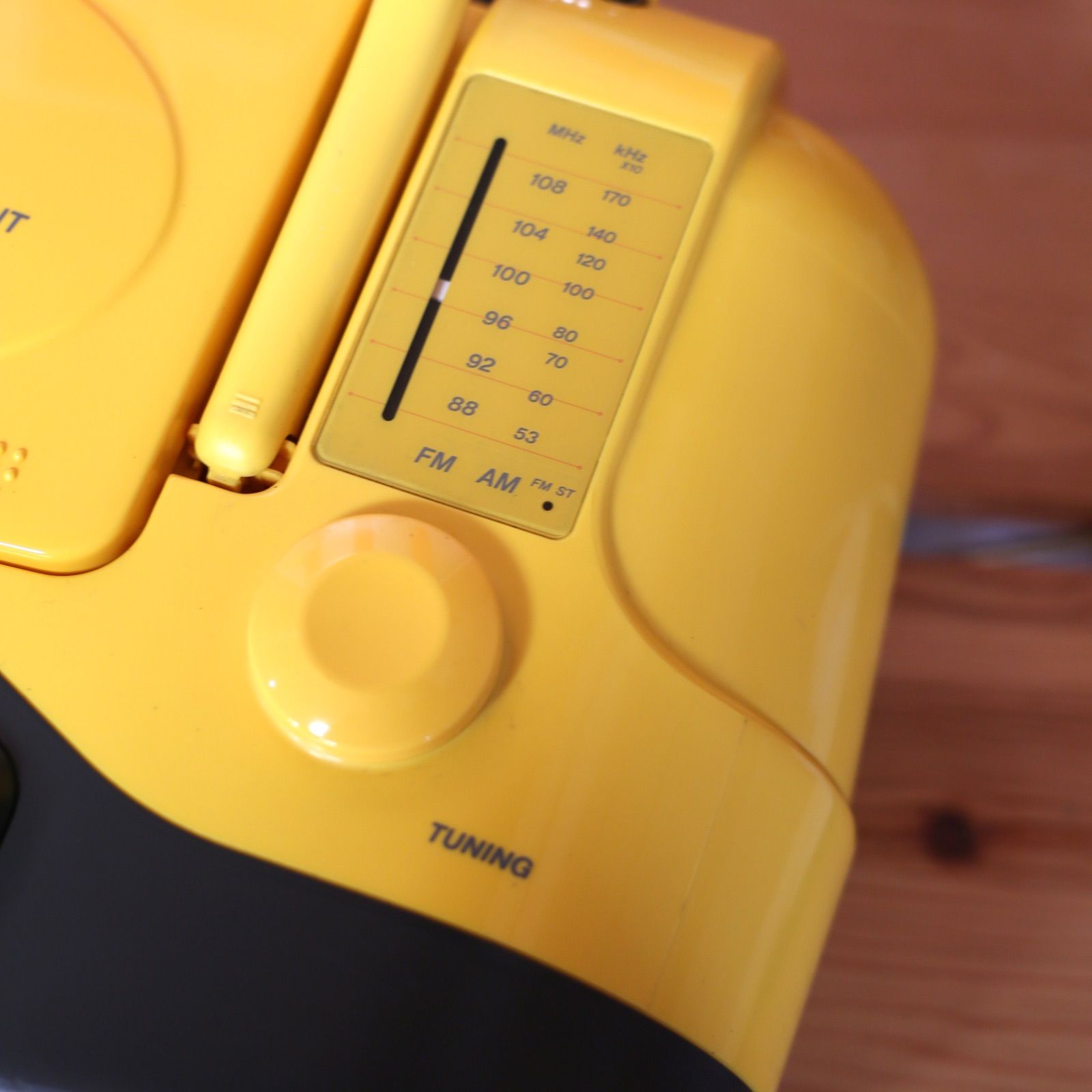 SONY SPORTS CFD-970 MEGABASS搭載 防滴仕様 CDラジカセ ソニー