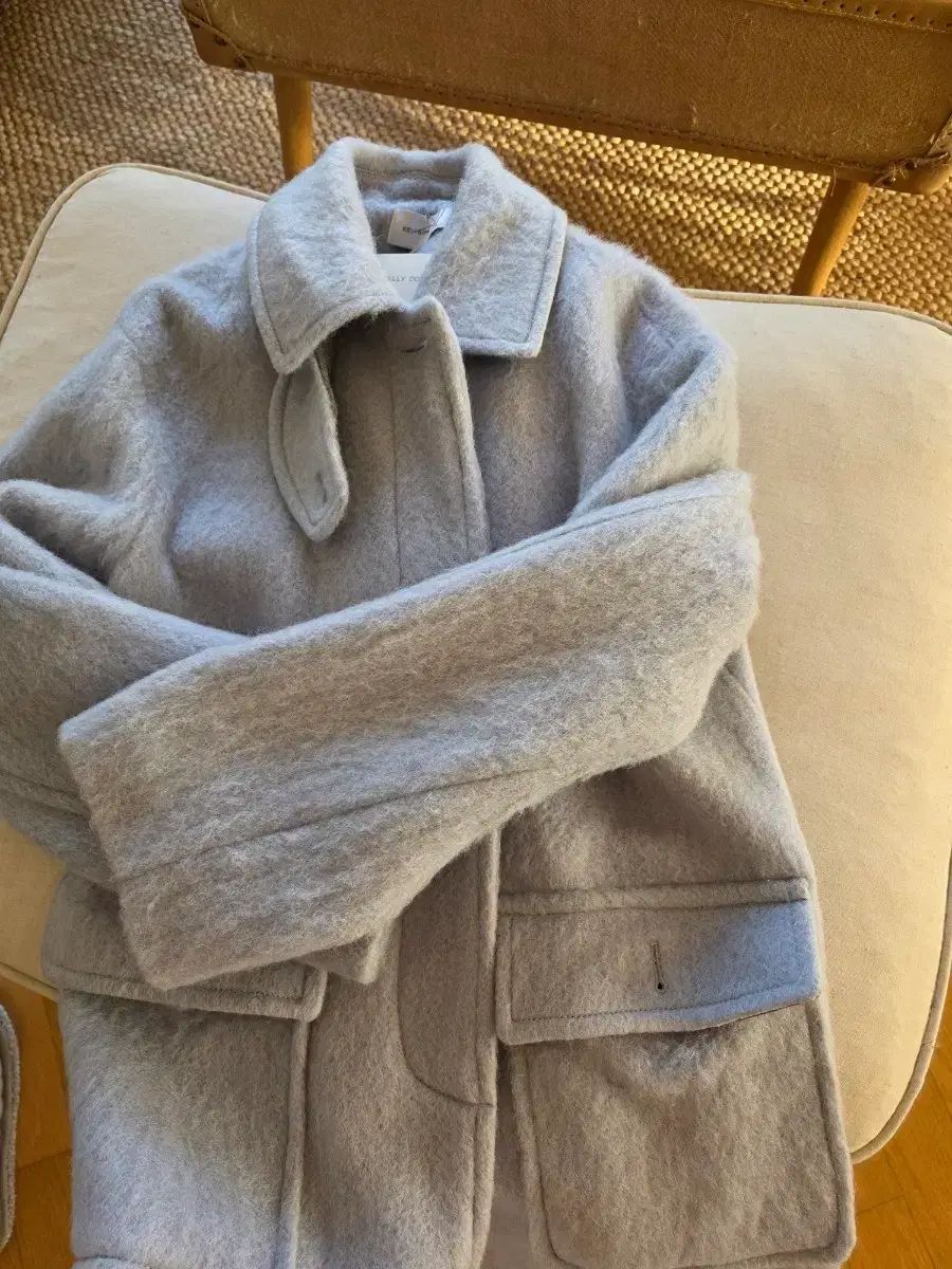 ケリードアー ショート ブークレ コート ライトブルー ライトグレー タグ付き