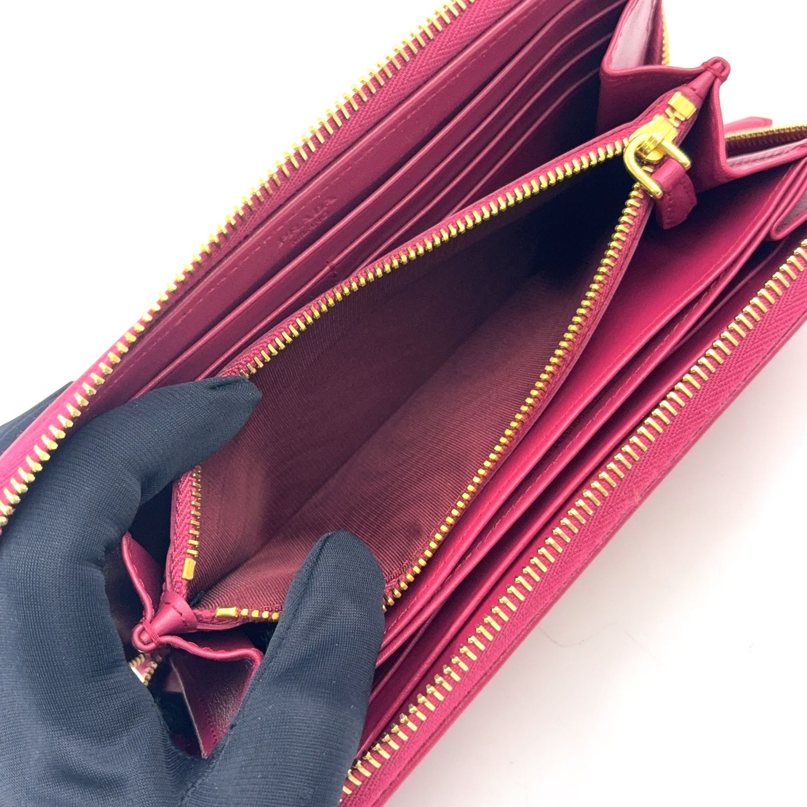 レア美品✨プラダ◇キルティングレザーフラップ長財布　ゴールド金具ピンクベージュ imgrc0068525768.jpg