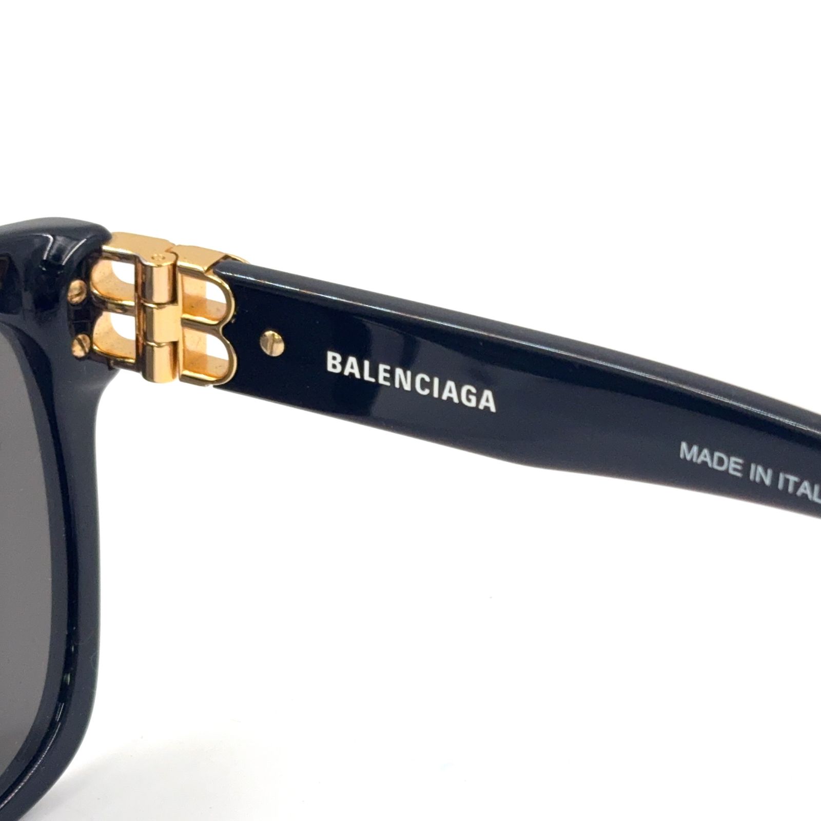 BALENCIAGA BBロゴ アジアンフィット プラスチック ブラック 