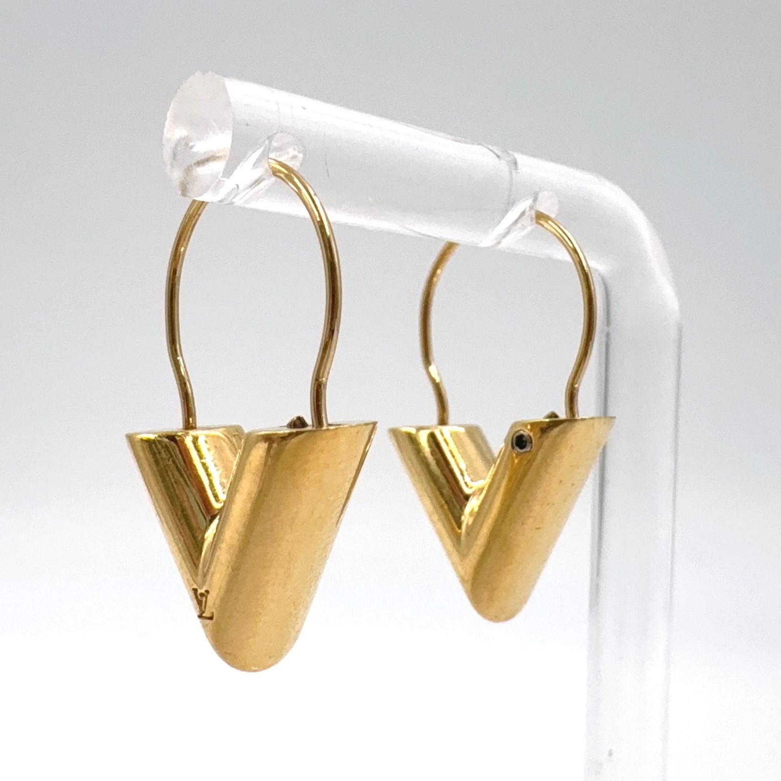 LOUIS VUITTON フープイヤリング エセンシャル V GP ゴールド ピアス