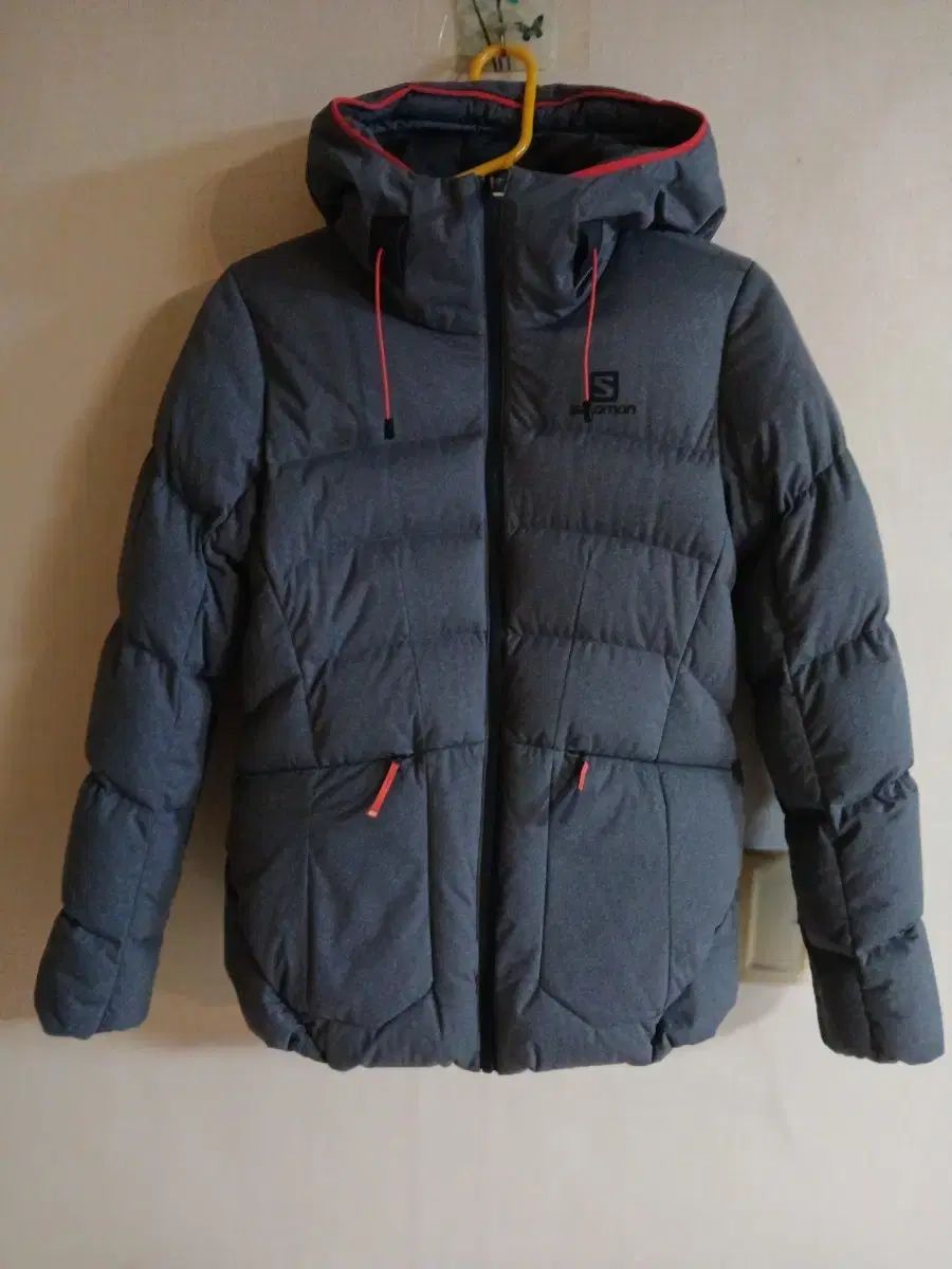 SALOMON レディース グレーグースダウン 90