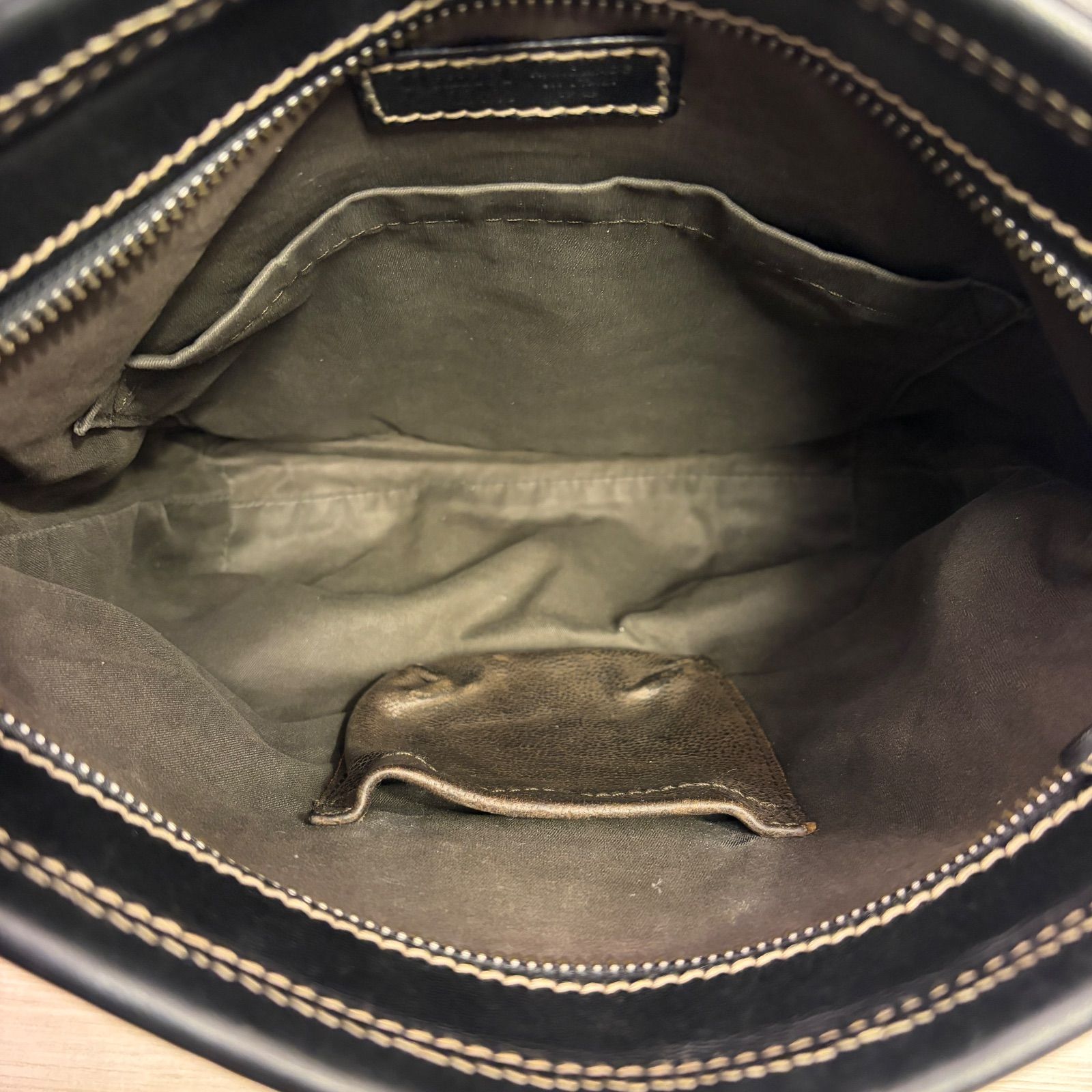 上質レザー×ナイロン