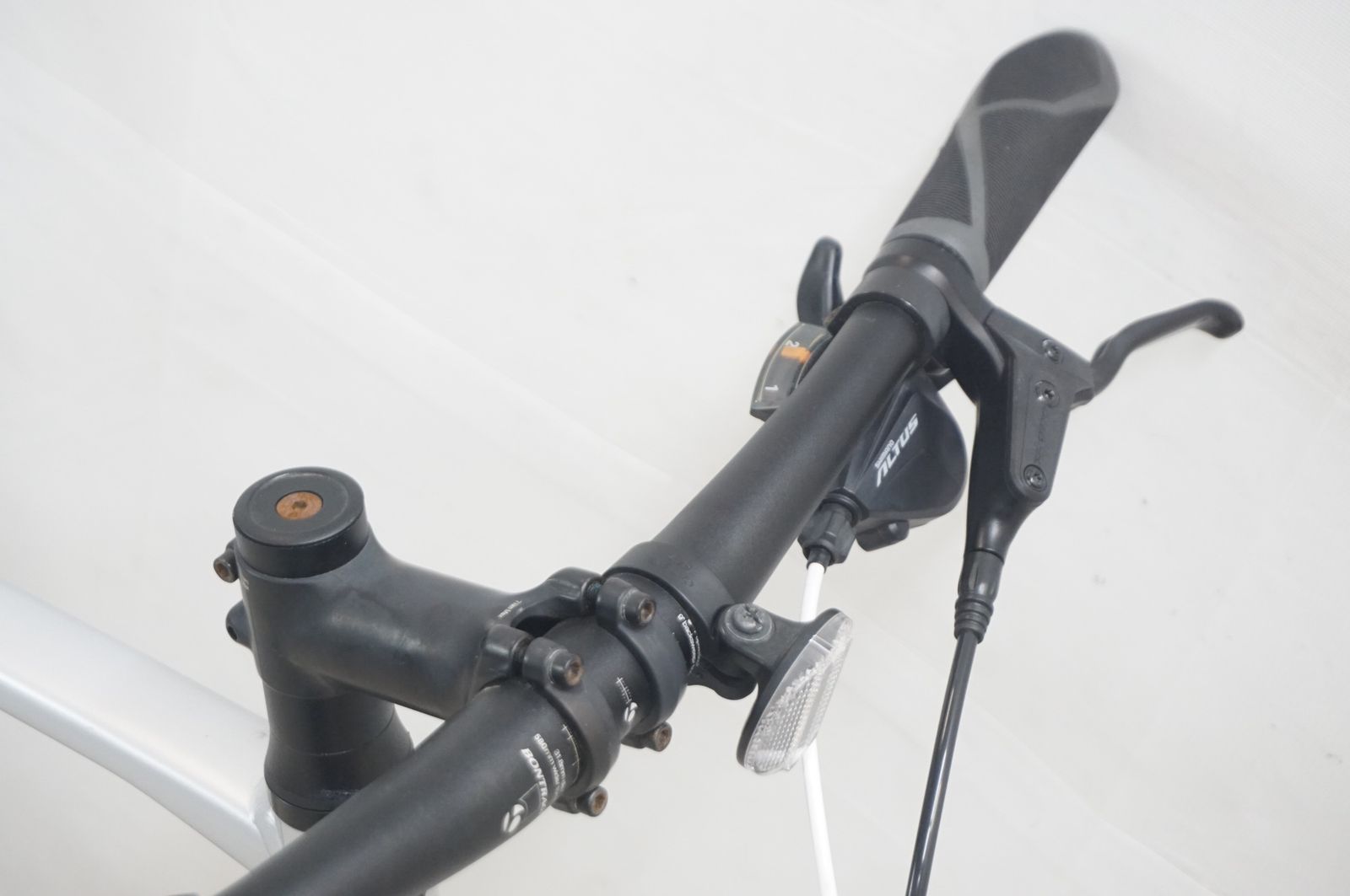 TREK 「トレック」 FX2 DISC GEN3 2023年モデル クロスバイク