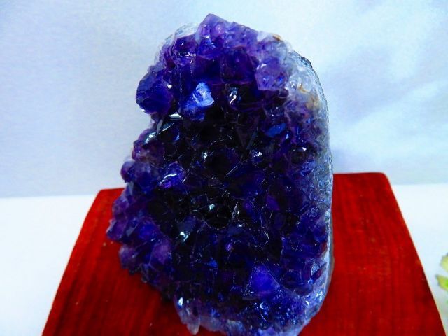 ウルグアイ産☆ 天然水晶☆絶品超濃い濃い超美しい☆アメジスト