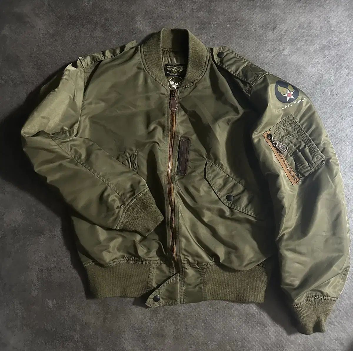 BRONSON U S AIR FORCE パイロットジャンパー カーキ