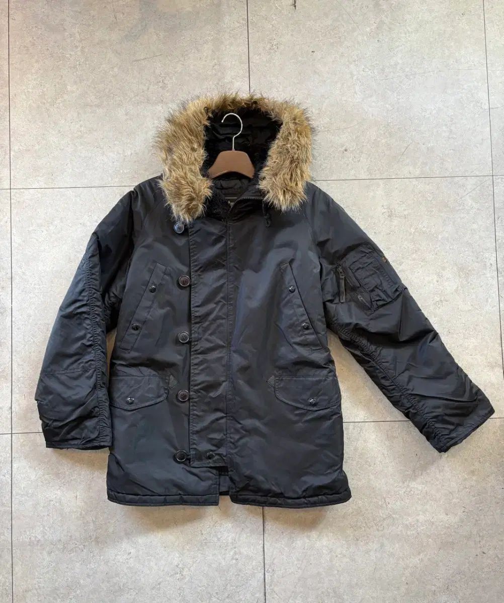 アルファ インダストリーズ N 3 B ファー フード パーカ