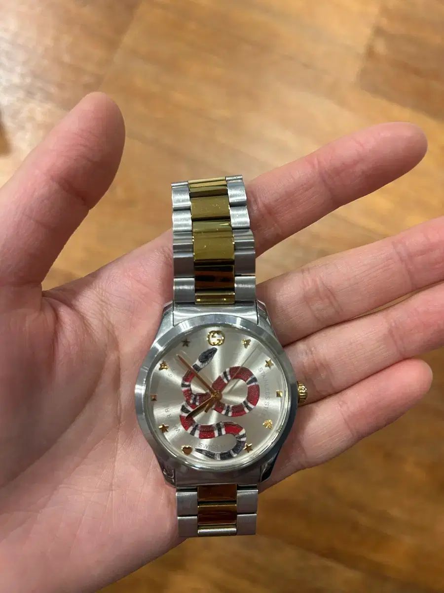 蛇 グッチ 時計 メンズ GUCCI グッチ メンズ腕時計 DIVE ダイブ