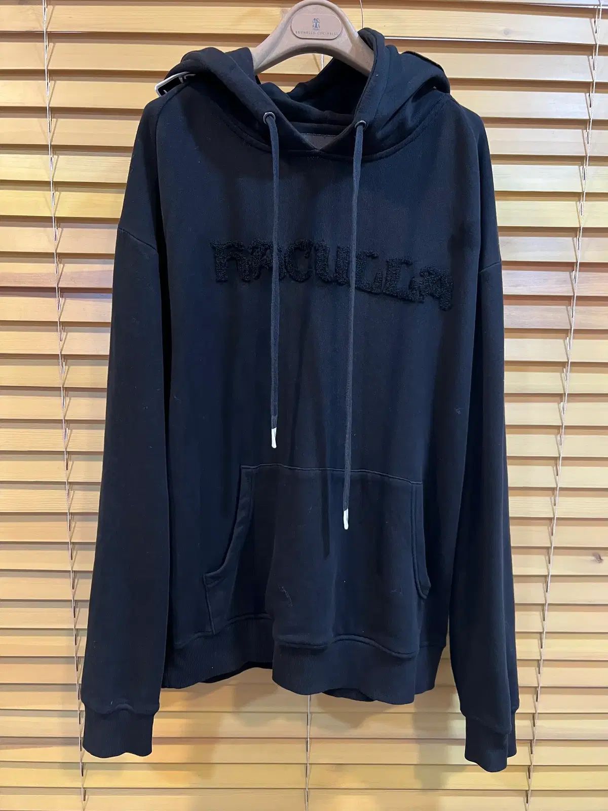 ハキュラ Haculla メンズ ブラック パッチデザイン フード付きTシャツ 100