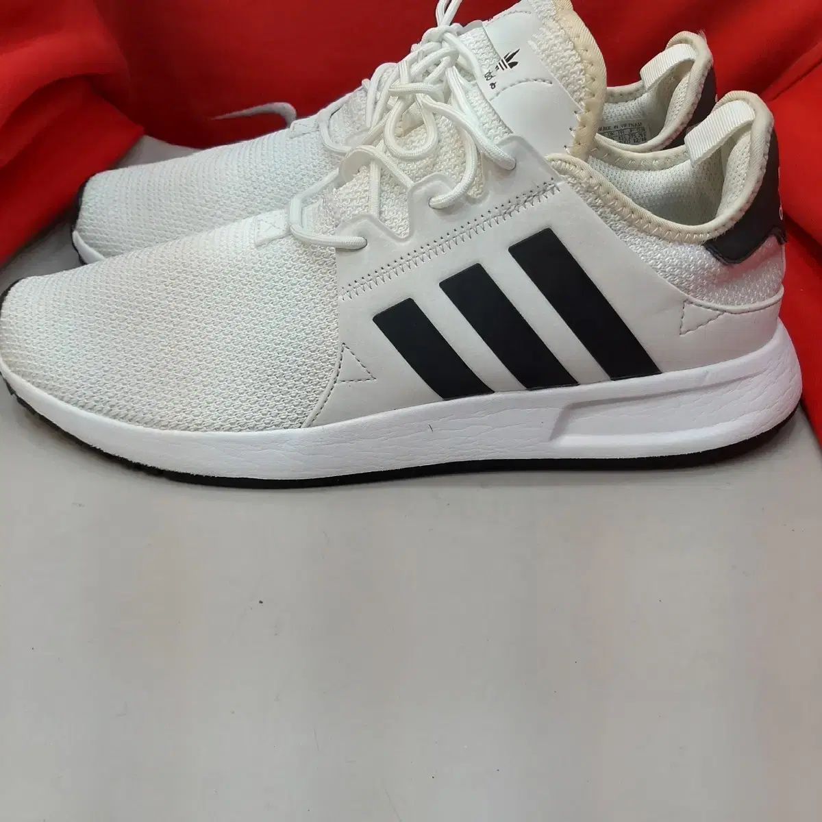 アディダス XPLR 白 スニーカー 275mm - メルカリ