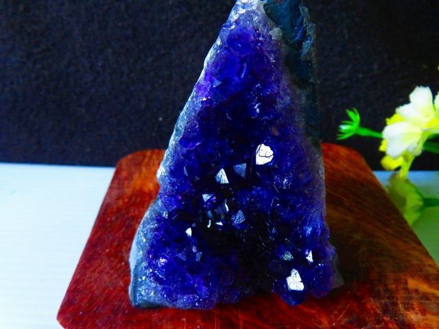 ウルグアイ産☆ 天然水晶☆絶品超濃い濃い超美しい☆アメジスト