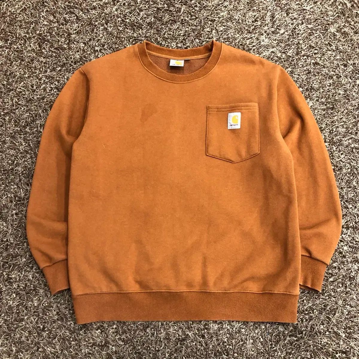 L Carhartt カーハート テンジャン/みそ ポケット ロゴ スウェットシャツ
