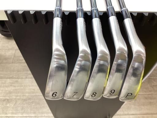 中古】 プロギア PRGR 05 5S アイアンセット IR 純正特注シャフト