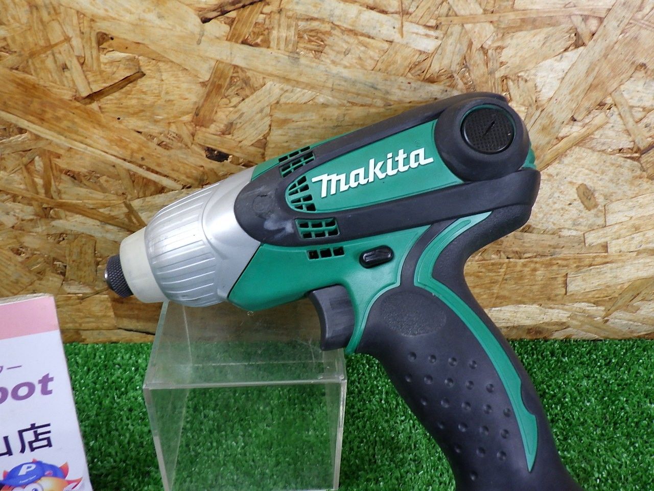 マキタ DIYモデル AC 100 Vインパクトドライバ MTD 0100 コード式 品 電動インパクトドライバー ドリル ドライバー レンチ 電動工具 エア工具