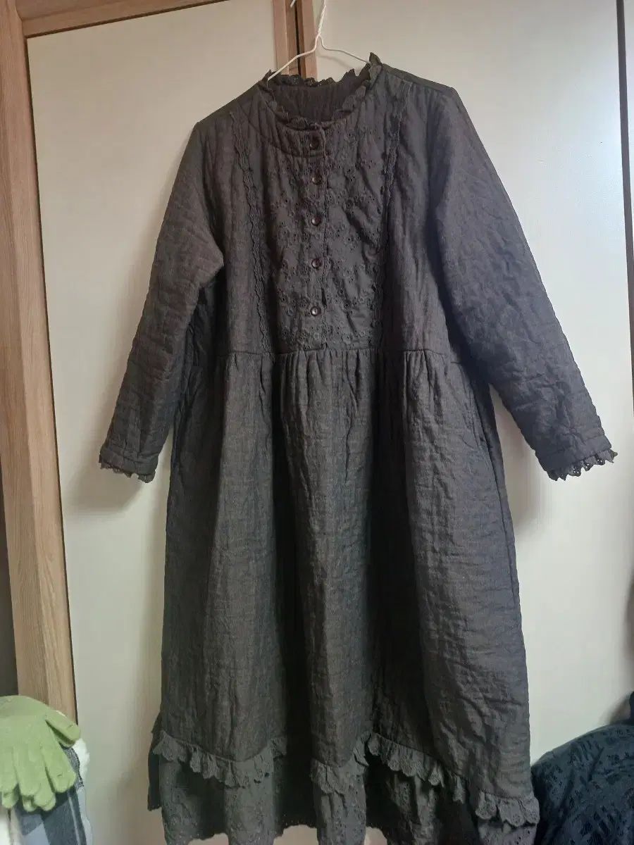 レイヤードキルティングロング丈ワンピース 長袖 七分袖 その他 ロングワンピース