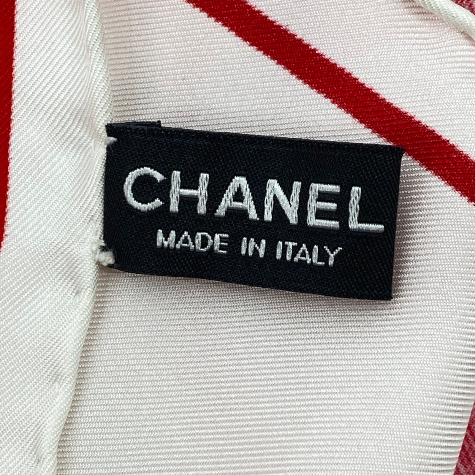 新品同様 CHANEL シャネル スカーフ 大判 シルク カメリア ロゴ ココ