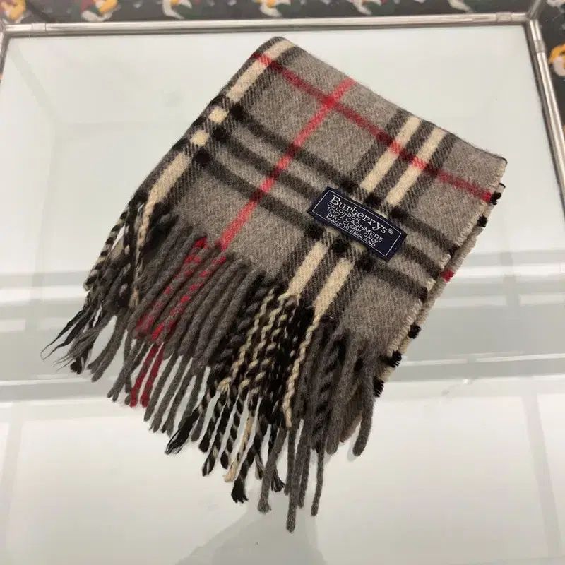  バーバリー モダンシック MODERN CHIC カジュアル CASUAL カシミア ノヴァチェック NOVA CHECK マフラー C 08197 マフラー 小物