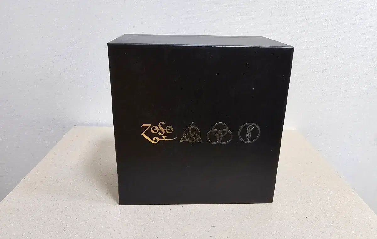 Led Zeppelin CD Definitive Box Set SHM - メルカリ