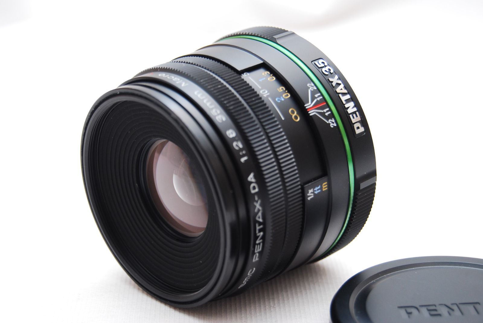 標準単焦点マクロレンズ