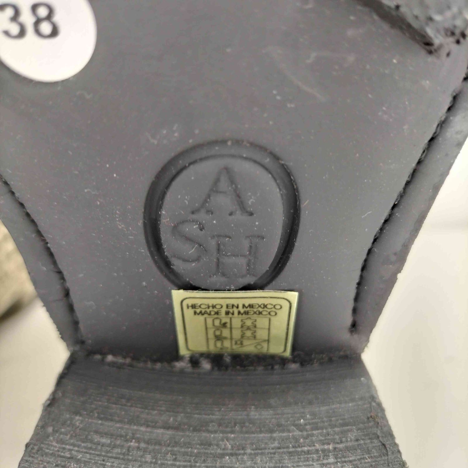 新品✨️ASH アッシュ Laika スタッズ エンジニアブーツ 38 アッシュ ASH メキシコ製 スタッズ エンジニアブーツ Y2K レディース