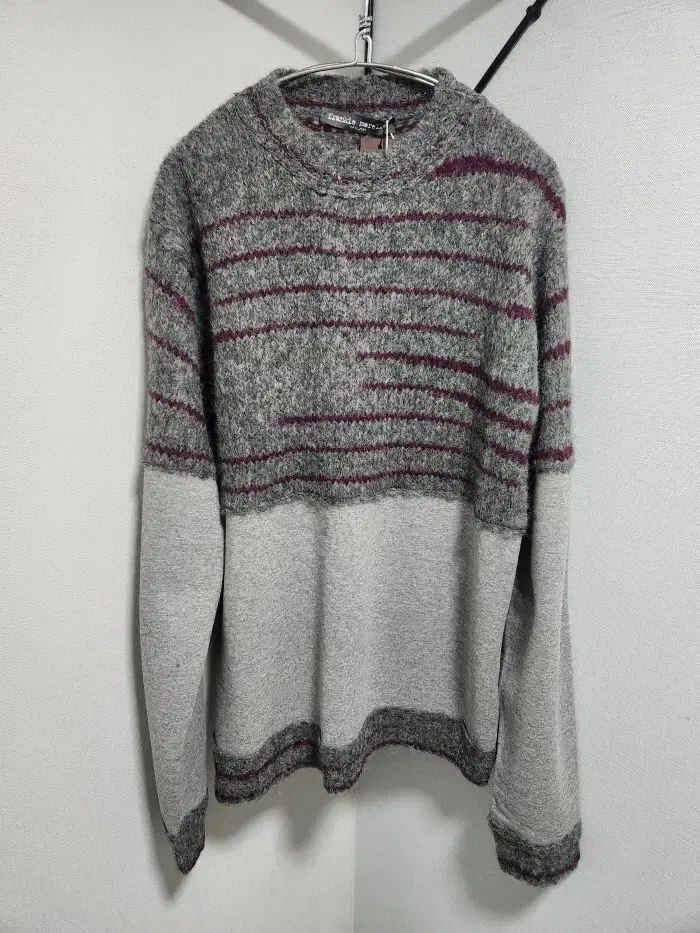 フ モレロ ウール ドッキング スウェットシャツ