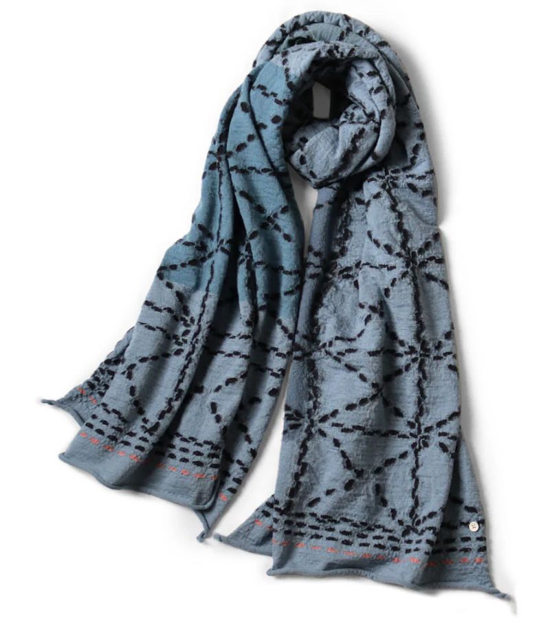 キャピタル刺し子マフラー - メルカリ