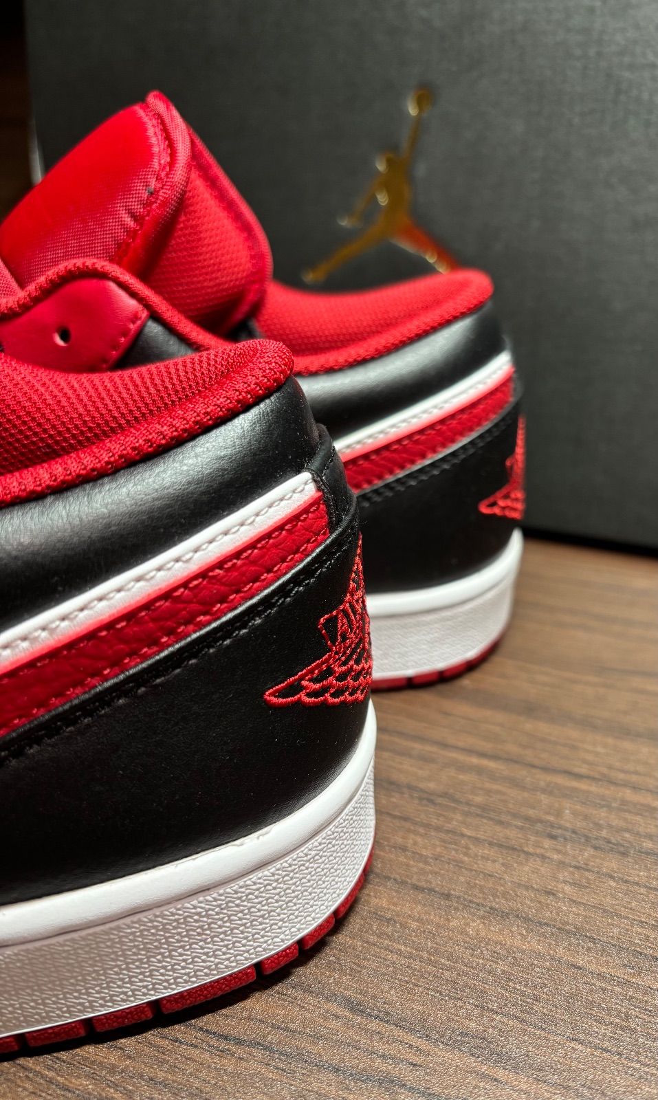 ナイキ エアジョーダン1