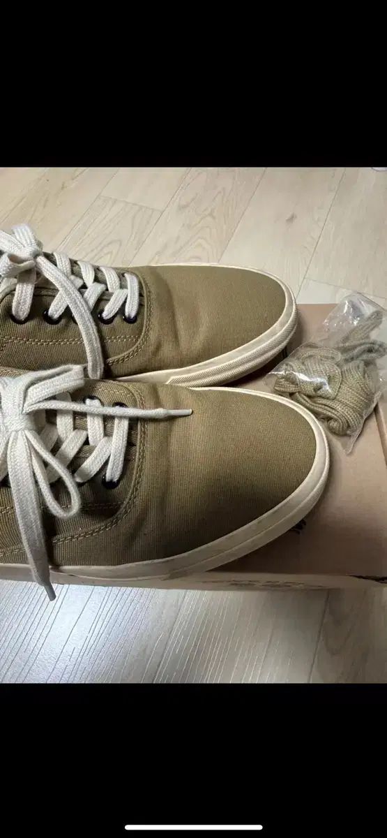 キーンチ BRONSON デッキシューズ 280