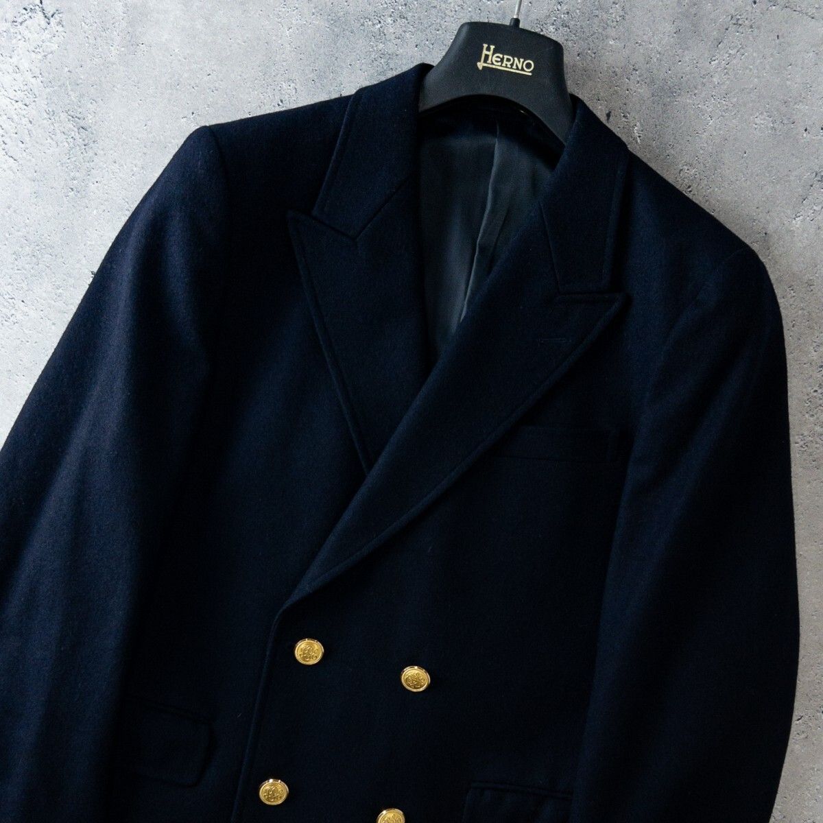 現行【未使用】J.PRESS 紺ブレ ダブル 6つ 金ボタン シルク混 濃紺 M 未使用級】J.PRESS 紺ブレ ダブル 金ボタン 6つボタン メンズ L - メルカリ