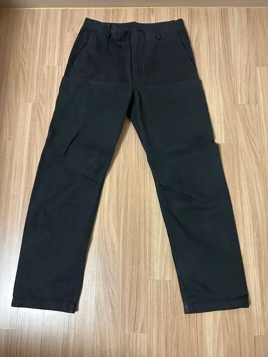 イージー ギャップ エンジニアード バレンシアガ サテン カーゴ パンツ ブラック | 32