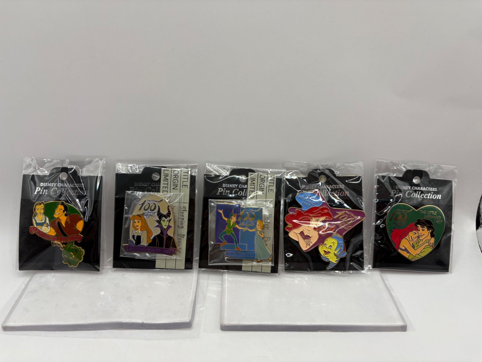 ディズニー　クリスマス　ピンバッジ　ピンズ　アリエル　ピーターパン ディズニー クリスマス ピンバッジ ピンズ アリエル ピーターパン