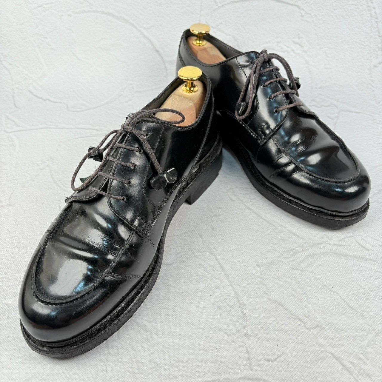 外羽根 ガラスレザー