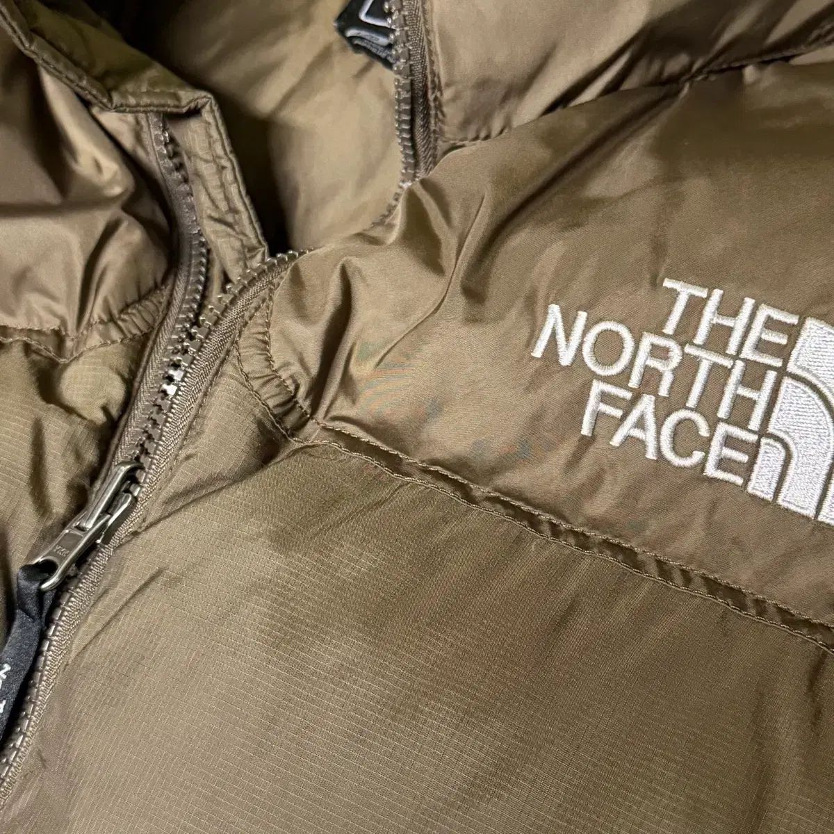 L THE NORTH FACE ザノースフェイス センターロゴ ブラウン 700 ヌプシ