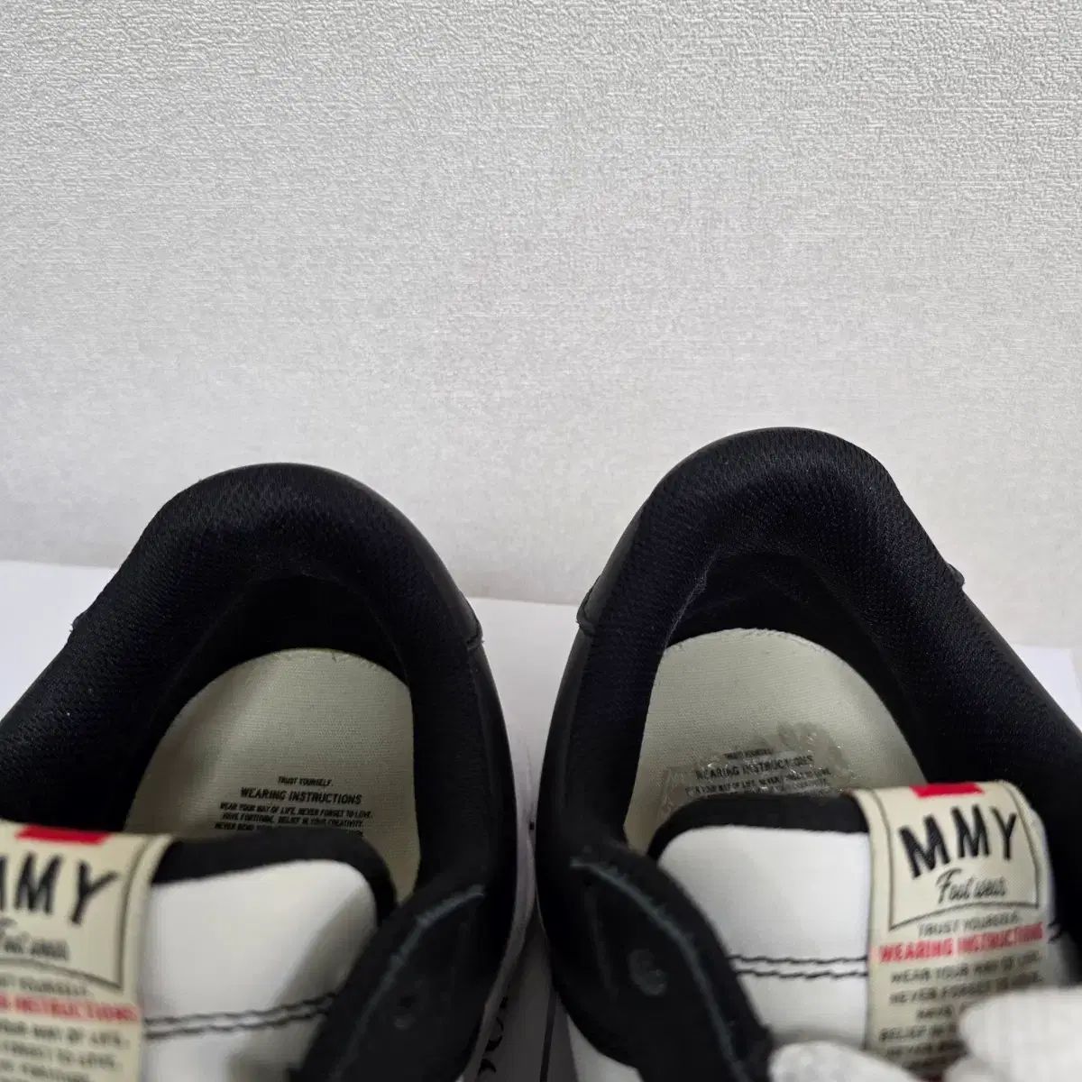 ウェイン スニーカー