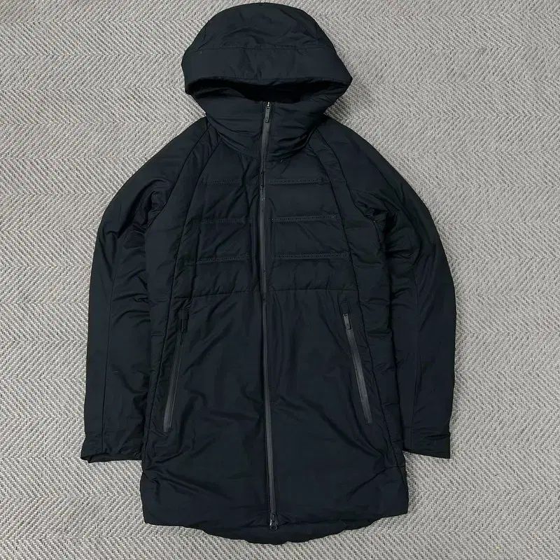 ナイキ ジョーダン エアロロフト グースダウン ダウン v 0651