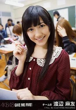 Mimi様 渡辺麻友さん生写真 中古】生写真(AKB48・SKE48) 渡辺麻友/教室/CD｢GIVE ME FIVE!｣劇場盤