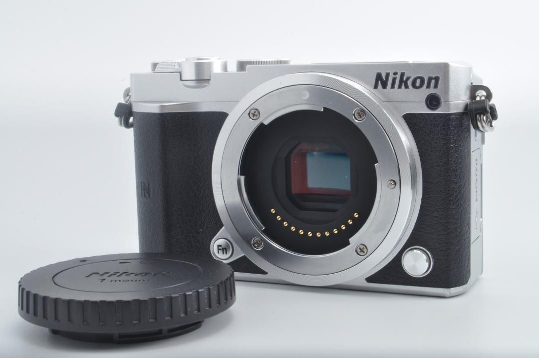 級の 上 Nikon ニコン J 5 ボディ シルバー