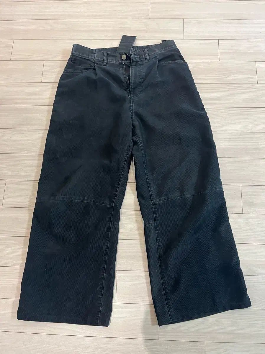 | コーデュロイ Gosima ブラック 2