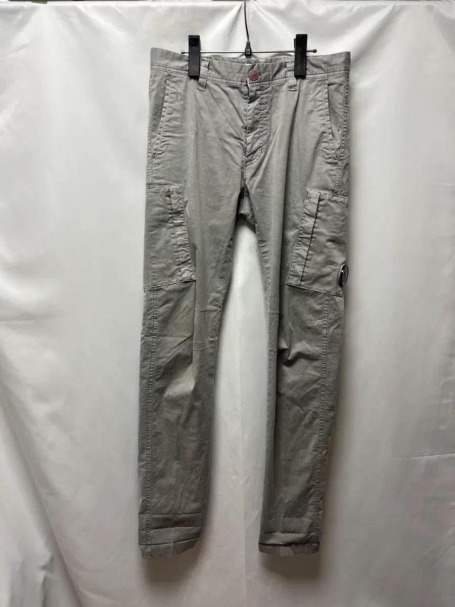 |78 C.P. COMPANY シーピーカンパニー ゴーグル グレーシルバー ジョガー パンツ|ズボン
