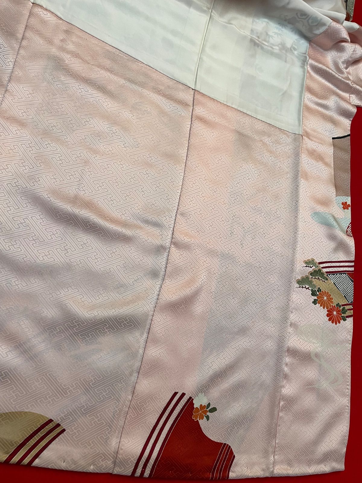 中振袖 豪華な柄行き