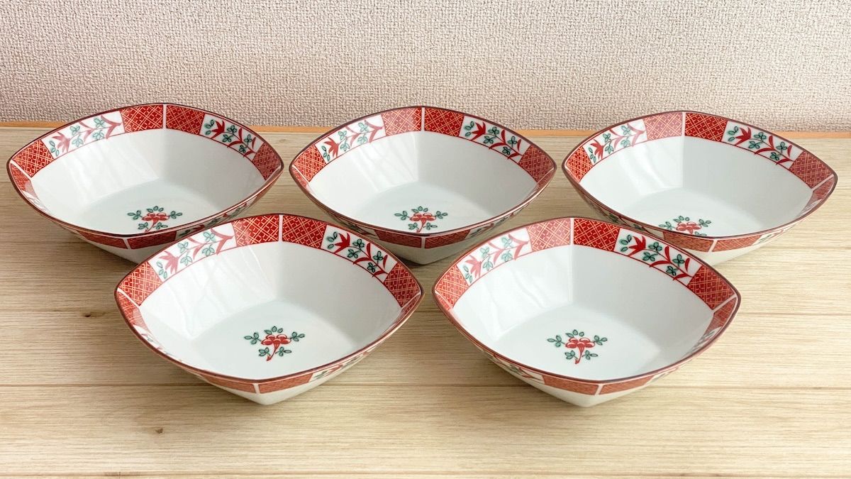 箱付き 橘吉 赤絵唐草 盛鉢 箱付き橘吉赤絵唐草盛鉢