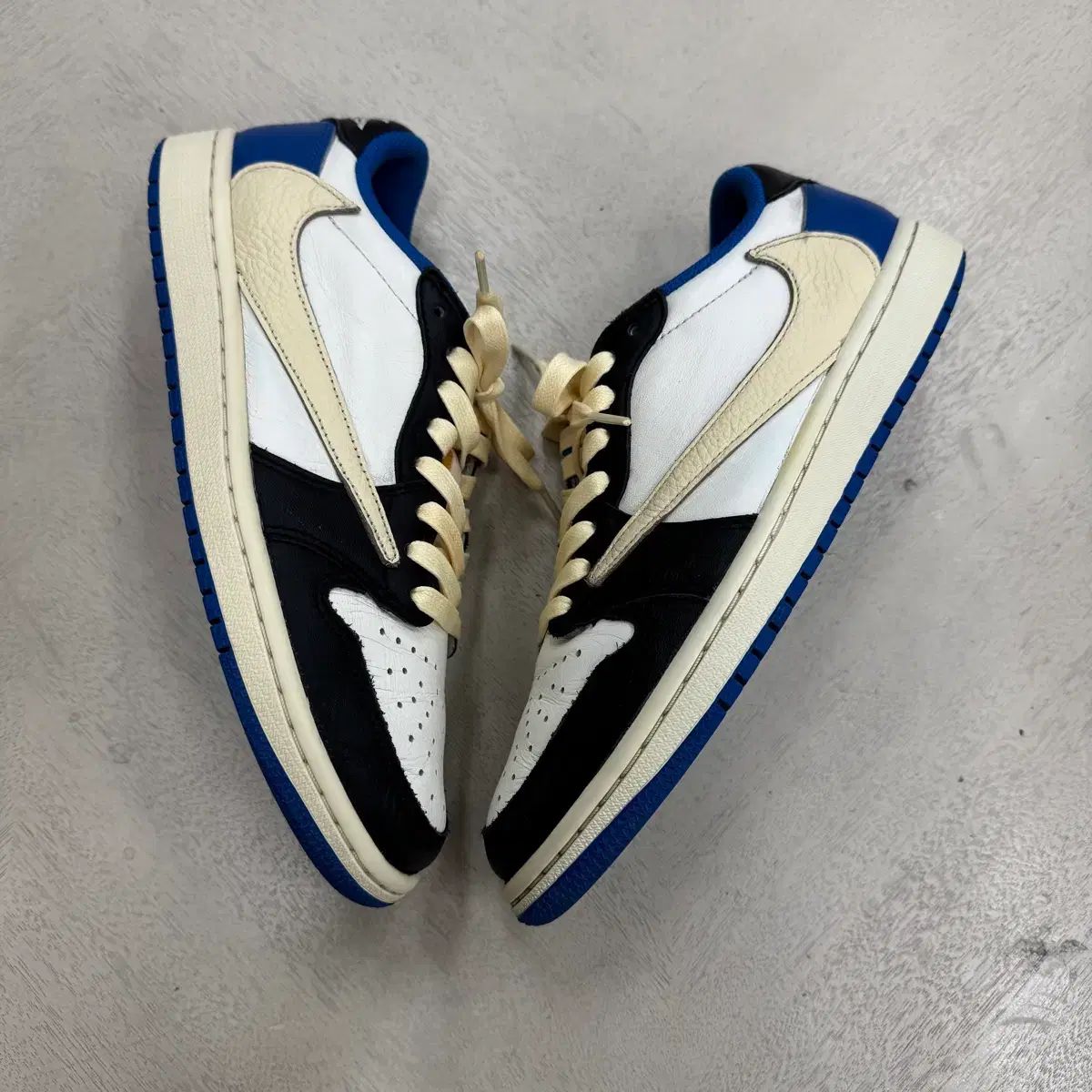 ジョーダン1 フラグメント