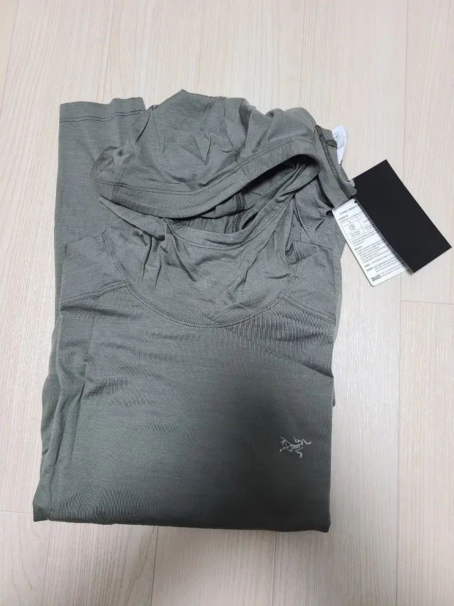 アークテリクス イオニア メリノウール フーディー メンズ L ポリッジ