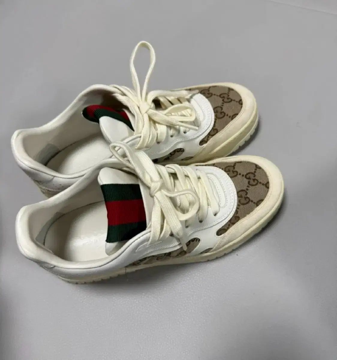 グッチ リーウェブ